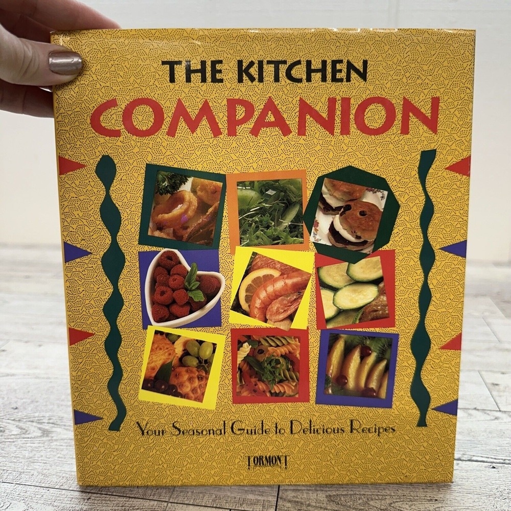 Kitchen Companion Seasonal Recipe Book Wendy Hobson‎ Tormont 1993 Retro Cookbook
